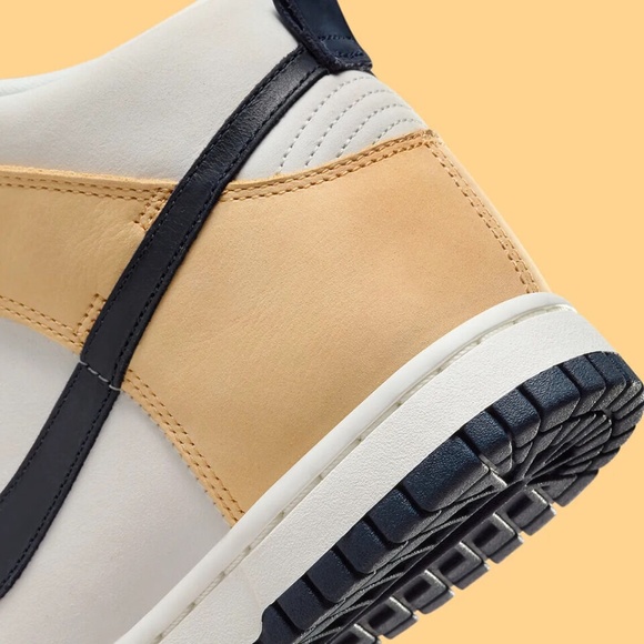 LIKE NEW NIKE DUNK HIGH PREMIUM SESAME OBSIDIAN unisex mens size 9 - Picture 6 of 7